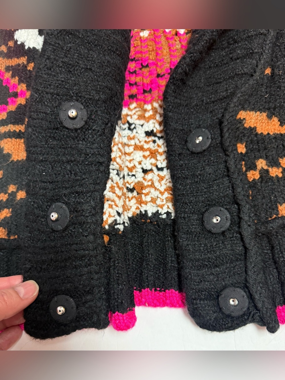 Anthropologie Thick knit Aztec Boho Black Shawl-Collar Cardigan 3 snap closure L - Picture 12 of 16